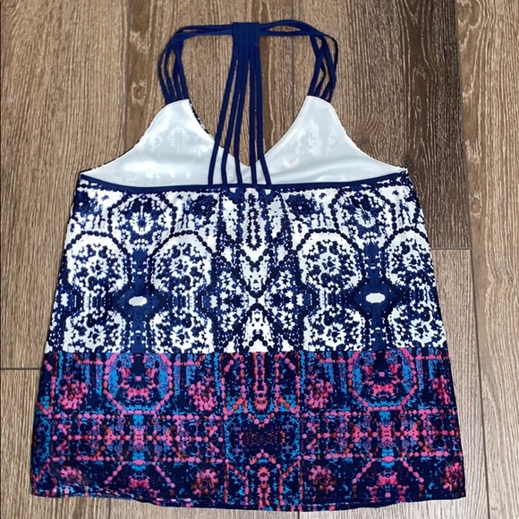 NWT! Monteau tank with amazing back - Picture 3 of 5